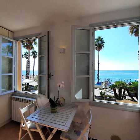 Finestre Sul Mare Βίλα San Lorenzo al Mare Δωμάτιο φωτογραφία